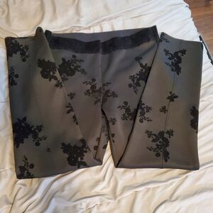 Liz Claiborne Career Black Leggings With Roses Floral Pattern Formal Size Large
